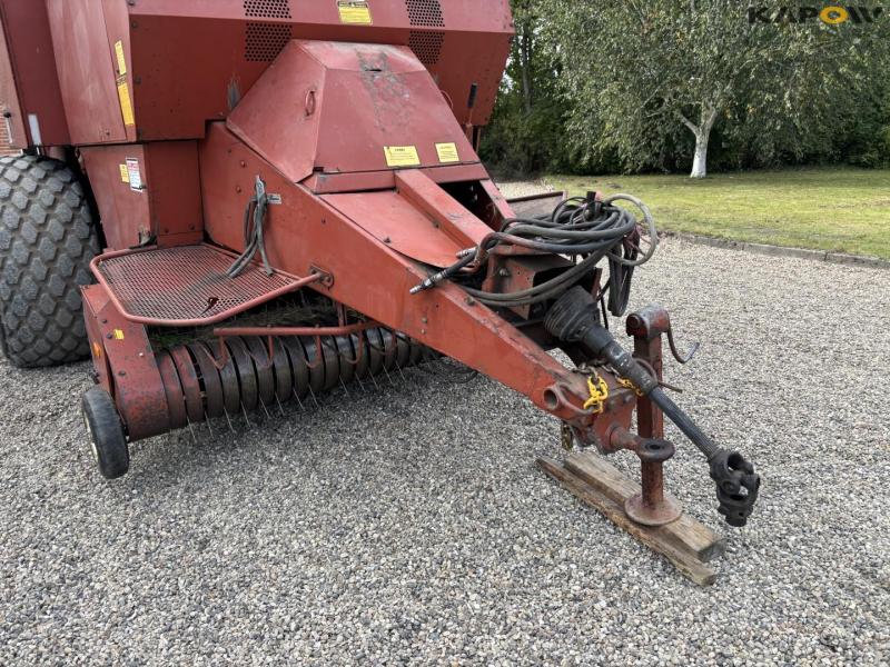 Fiatagi Hesston 4900 bigballepresser med ballevogn 11