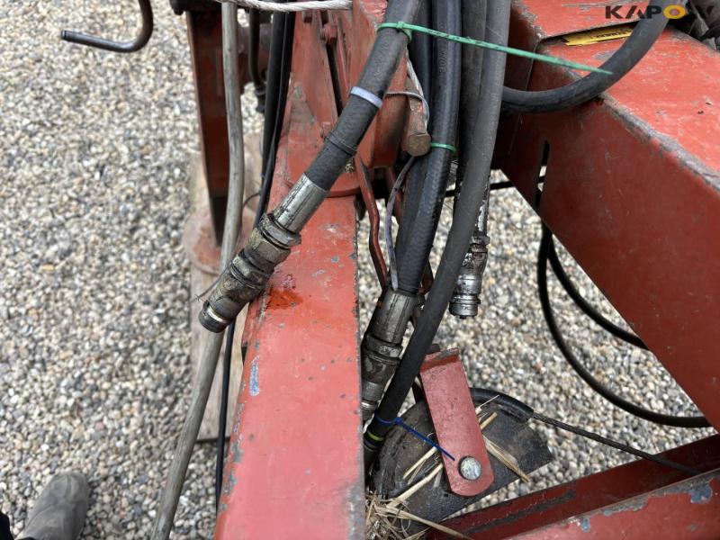 Fiatagi Hesston 4900 bigballepresser med ballevogn 15