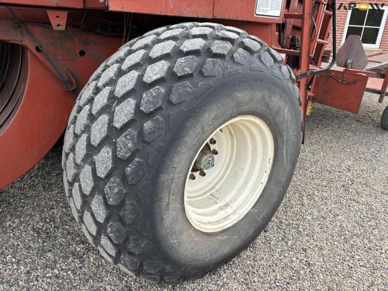 Fiatagi Hesston 4900 bigballepresser med ballevogn 55