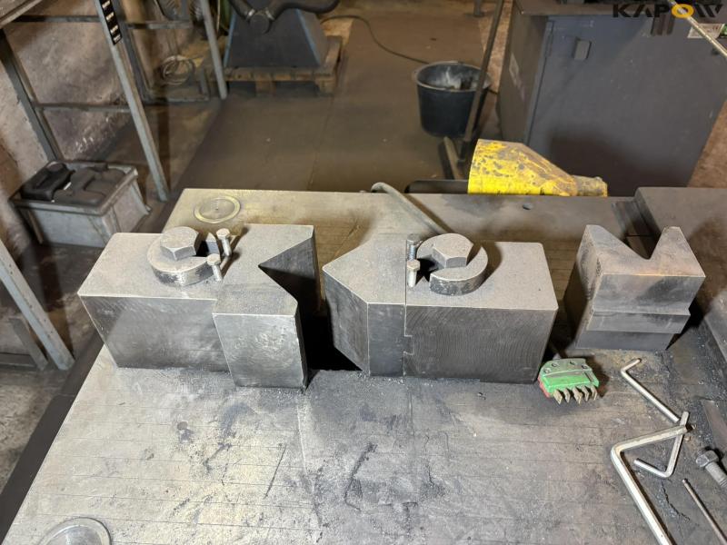 FIM Versa Fimau 25 presser 26