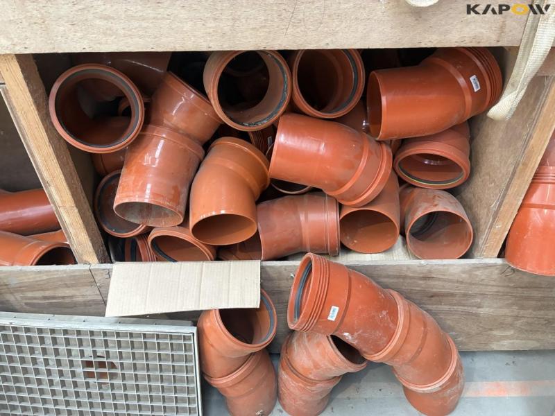 Fittings og gennemføringer til kloak 27