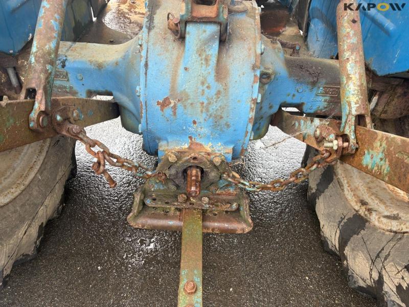 Ford 3000 traktor 18