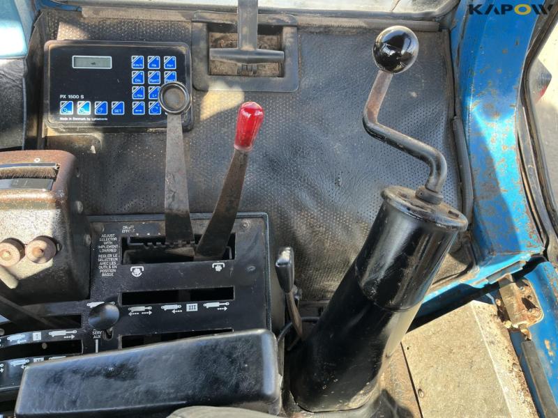 Ford 5610 Force II traktor 44