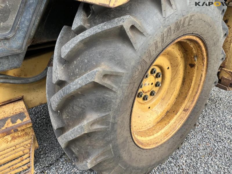 Ford 655 rendegraver 9