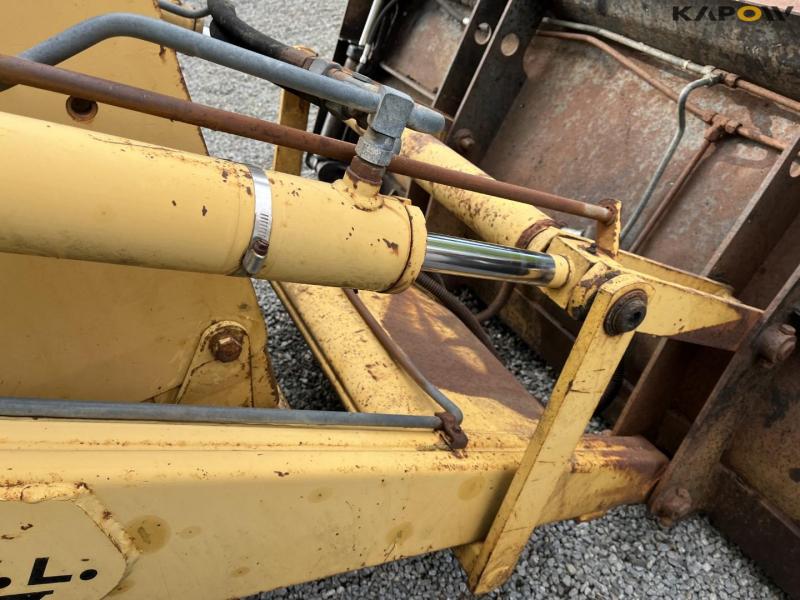Ford 655 rendegraver 22