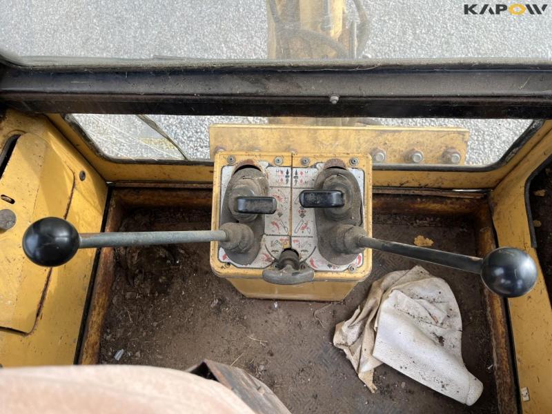 Ford 655 rendegraver 44