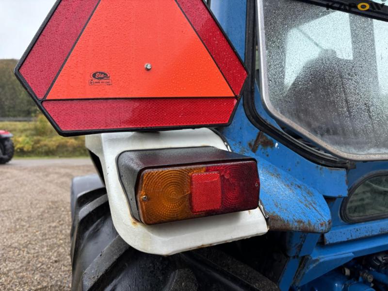 Ford 6610 traktor med frontlæsser 39
