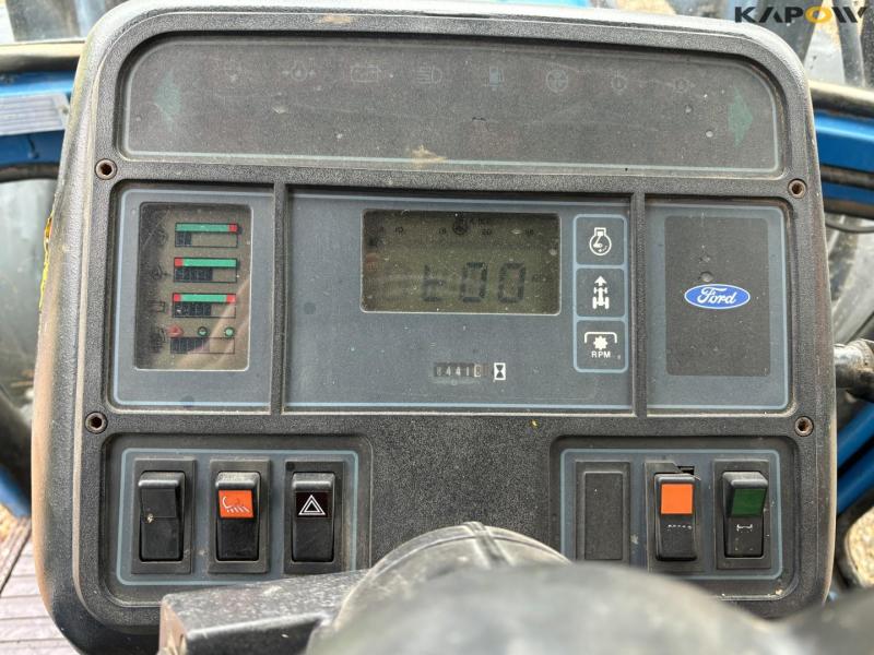 Ford 6610 traktor med frontlæsser 45