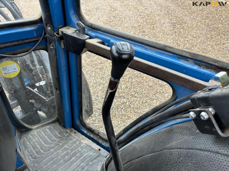 Ford 6610 traktor med frontlæsser 52