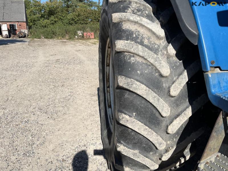 Ford 8770 frontlæsser traktor 21