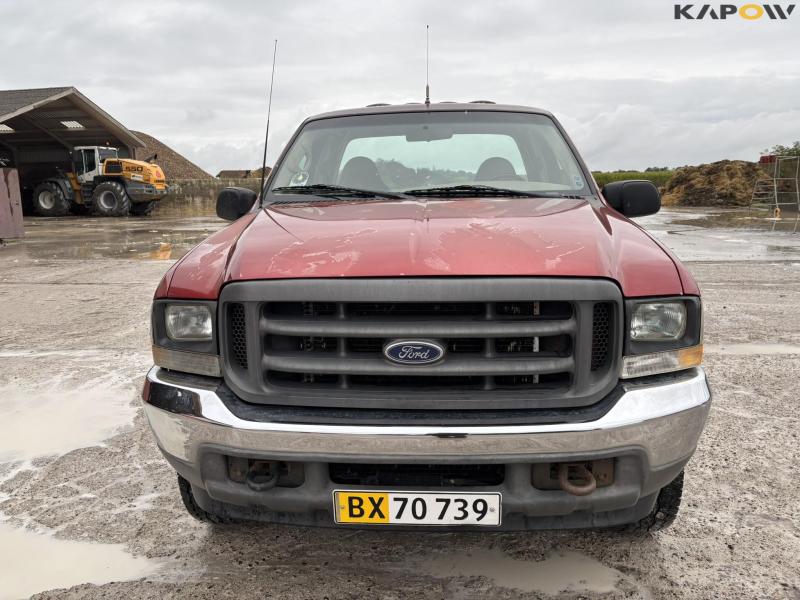Ford F-250 XL Super Duty pickup Diesel 2