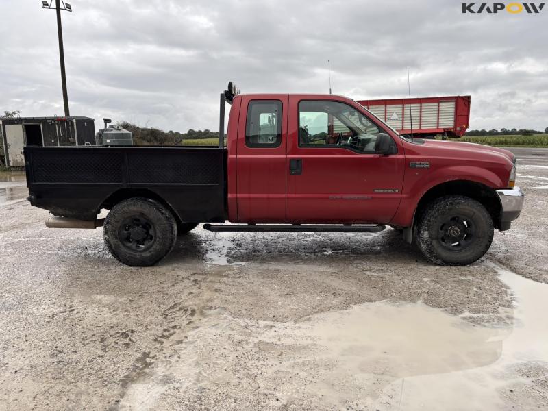 Ford F-250 XL Super Duty pickup Diesel 4