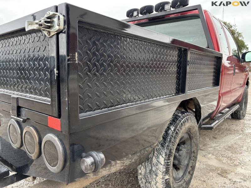 Ford F-250 XL Super Duty pickup Diesel 34