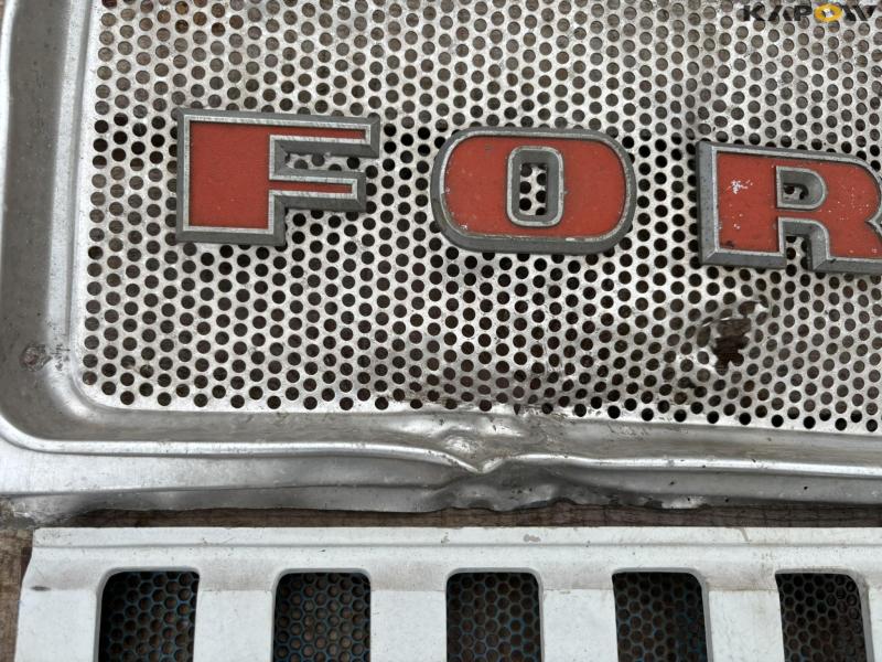 Ford frontgrill 6