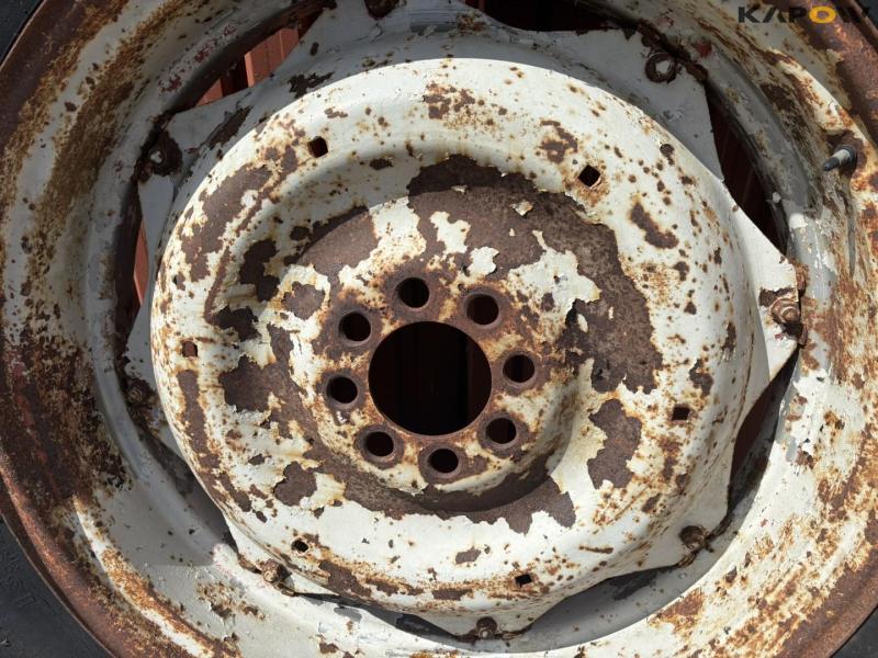 Ford hjul 13.6-38 14