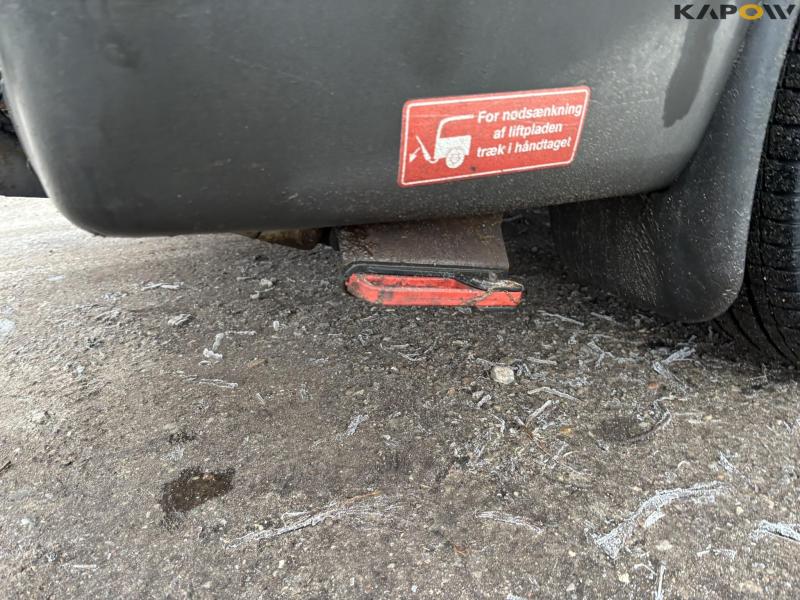 Ford Transit 120 T300 handicap bus 33