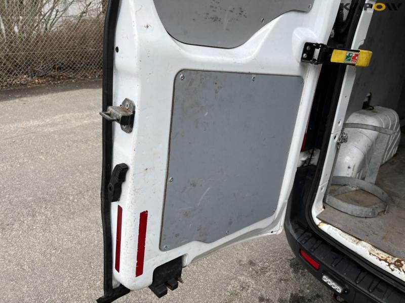 Ford transit custom 2.2 TDCI varebil 22