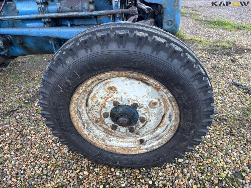 Fordson Dexta diesel traktor 15