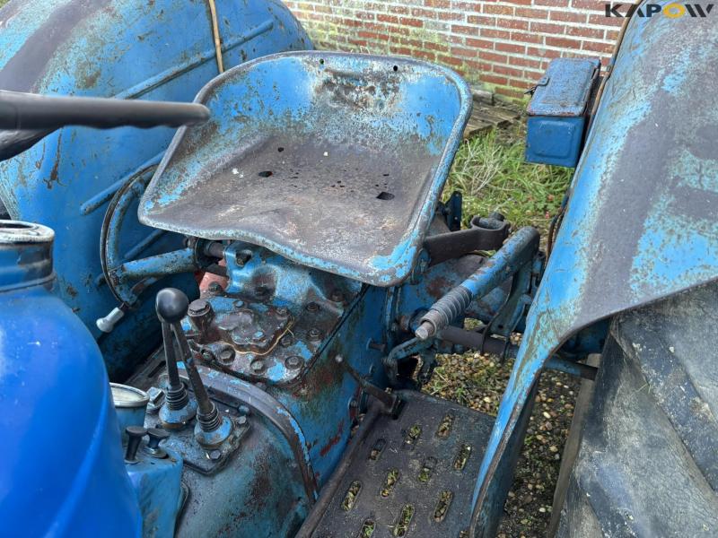 Fordson Dexta diesel traktor 43