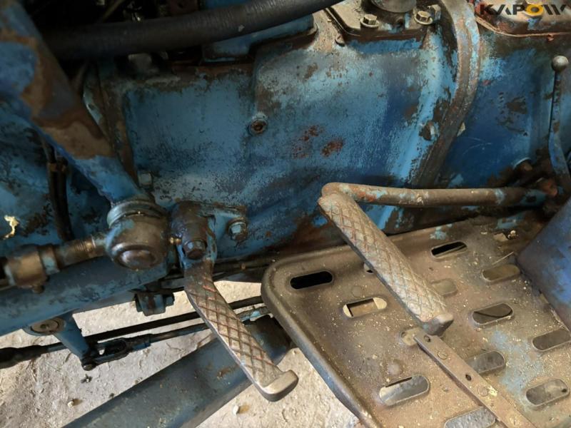 Fordson Dexta med frontlæsser 42