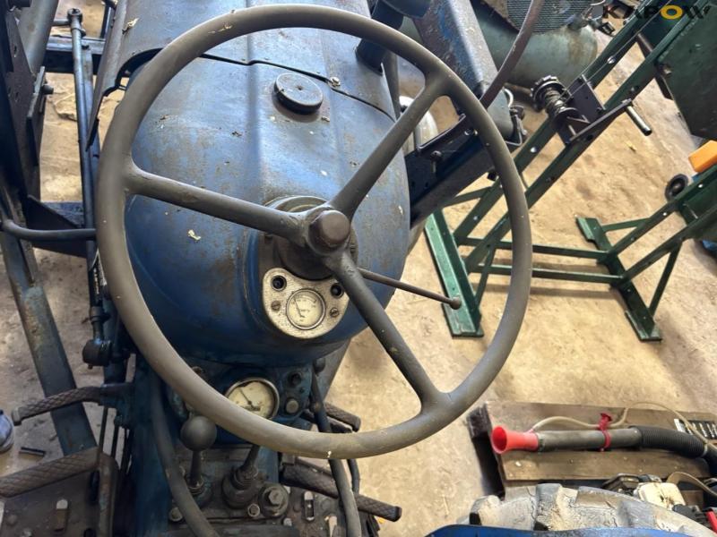 Fordson Dexta med frontlæsser 55