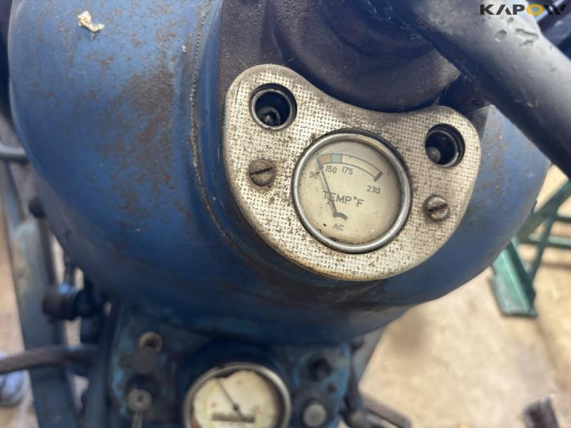 Fordson Dexta med frontlæsser 56
