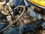 Fordson Dexta med frontlæsser 43