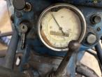 Fordson Dexta med frontlæsser 54