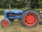 Fordson Rower Major traktor 8