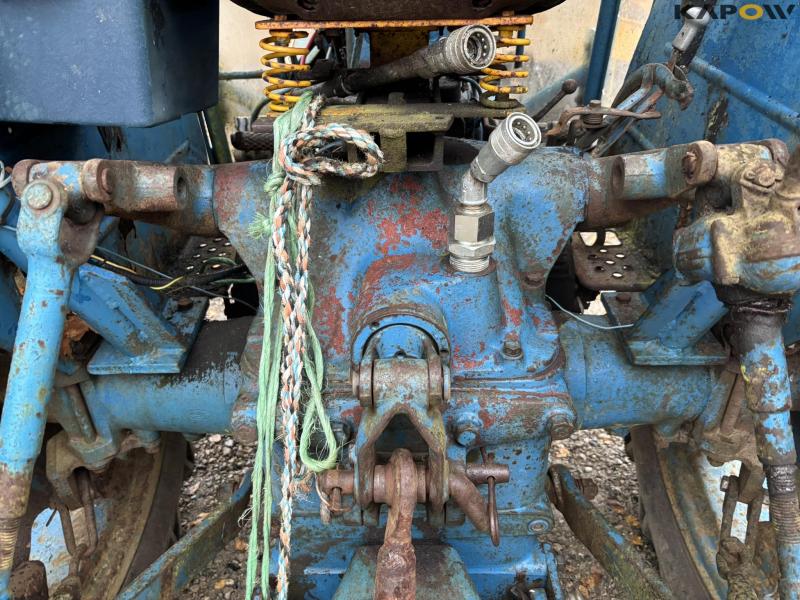 Fordson Super Major 2 WD traktor 36