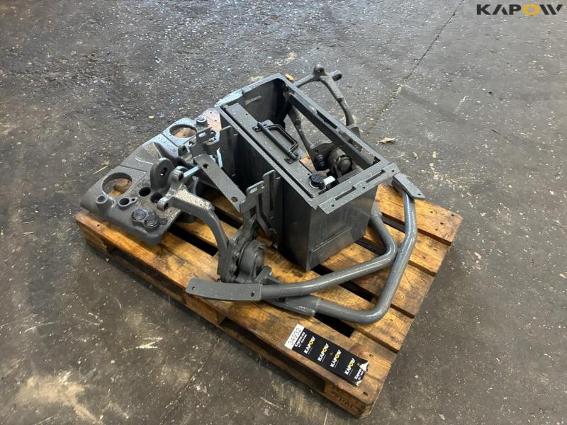 Front og skærm holder til Agco 3