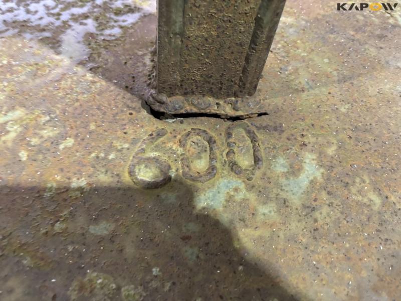 Frontklods 650 kg 13