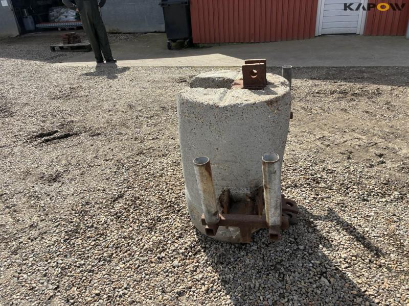 Frontklods i beton 5