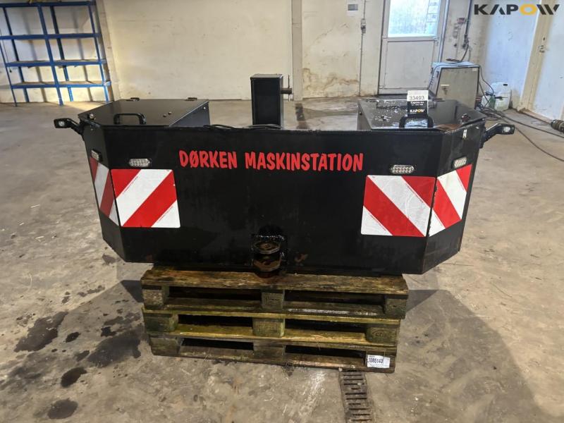 Frontklods med opbevaring 2