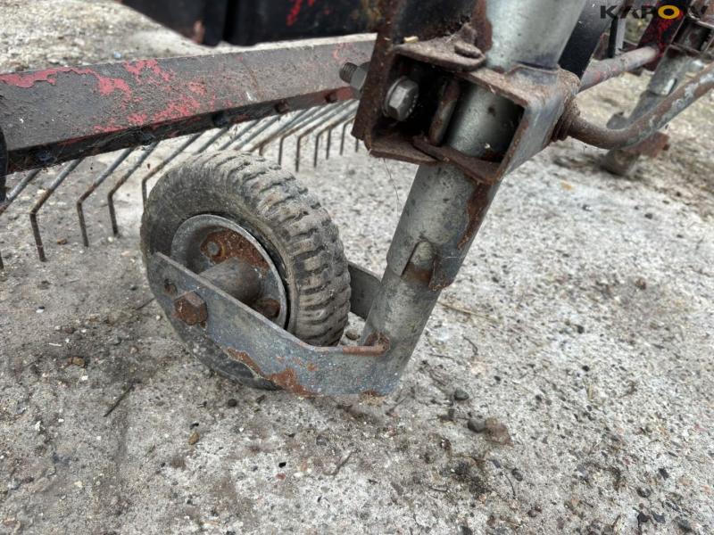 Gårdrive med A-ramme 13