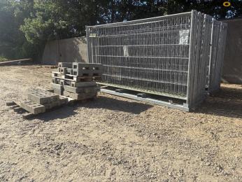 Galvaniseret byggepladshegn
