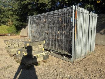 Galvaniseret byggepladshegn