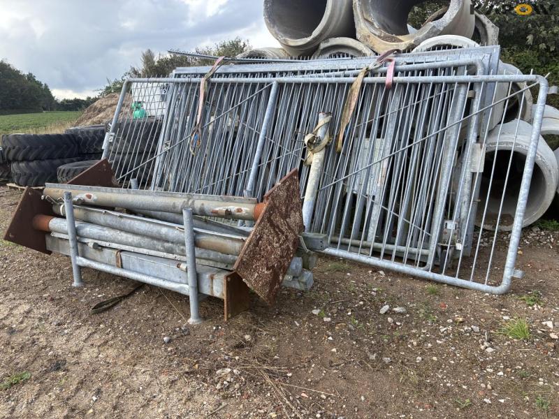 Galvaniseret låger med fødder 1