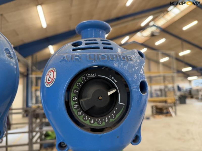 Gasflaskebue med indhold 17