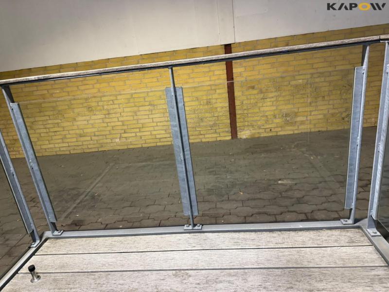 Glas altan med teaktræs bund 12