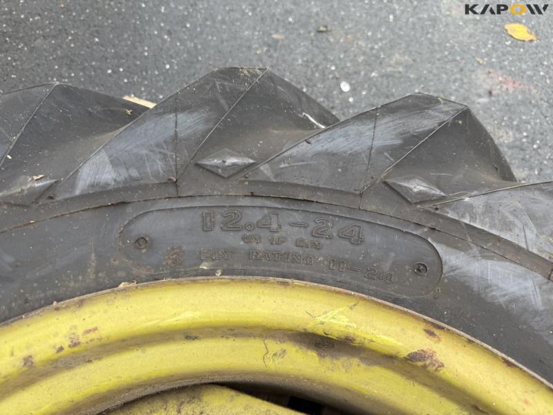 Goodyear 12.4-R24 komplet hjul 12