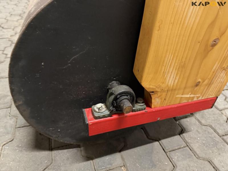 Græstomle med siddeplads 11