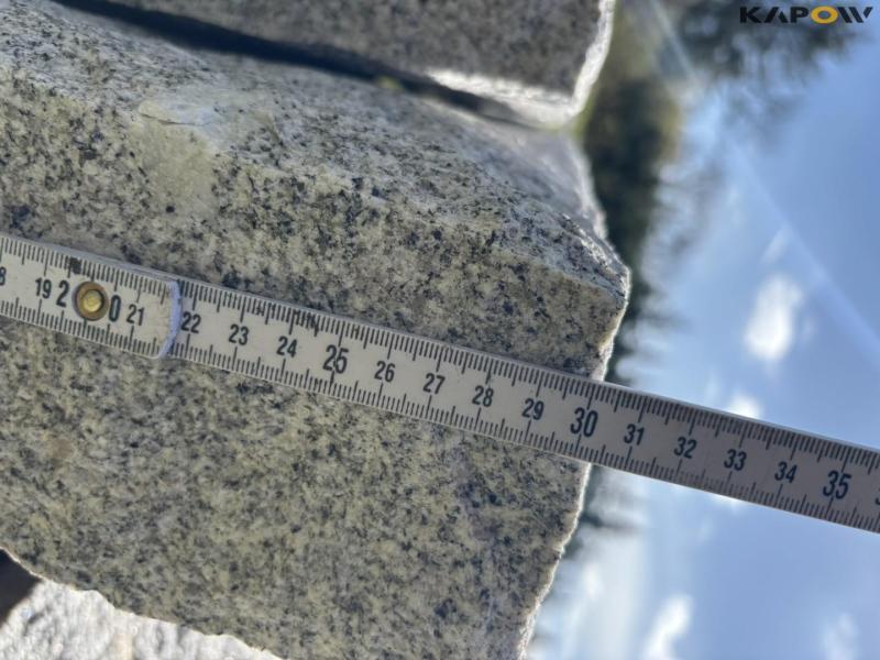 Granit kantsten 17
