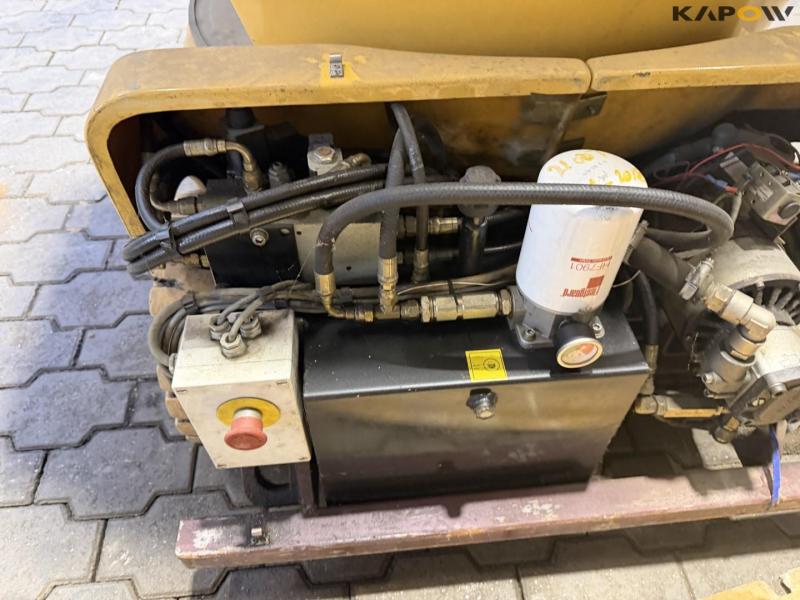 Grove manlift toucan 860 lift 31