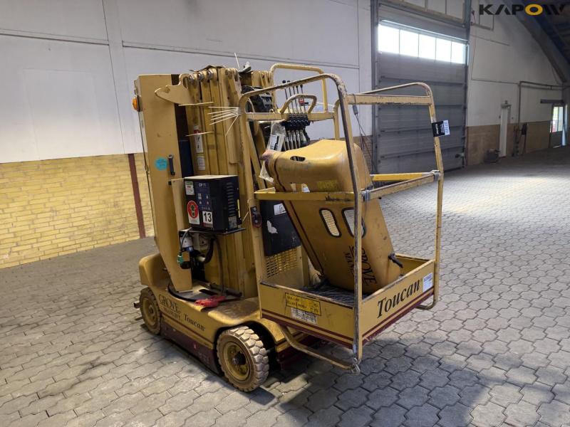 Grove manlift toucon 860 lift 3
