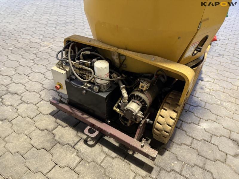 Grove manlift toucon 860 lift 17