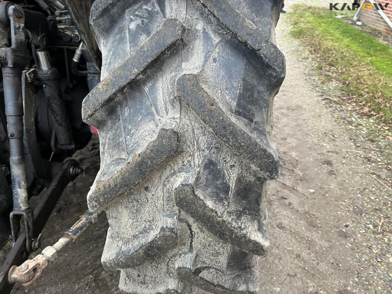 Hürlimann H-4105 frontlæsser traktor 23