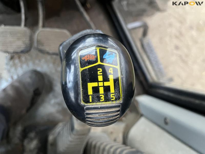 Hürlimann H-4105 frontlæsser traktor 37