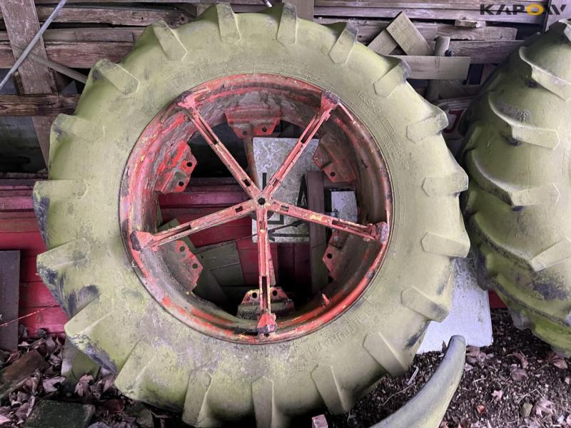 Hürlimann H-4105 frontlæsser traktor 53