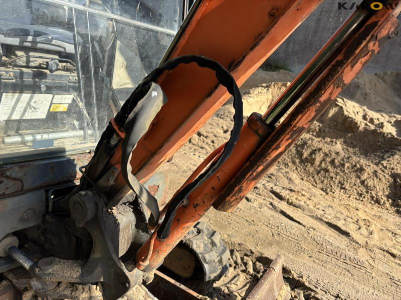 Haitachi ZAXIS 18 minigraver 24